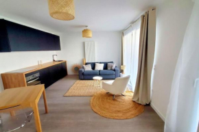 Tours T2 cosy, très calme, terrasse, petit jardin et parking